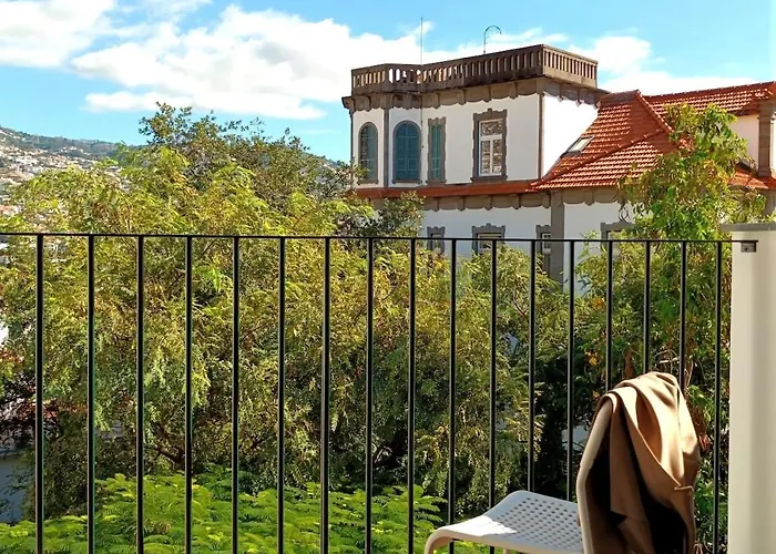 Alamos Charming - View