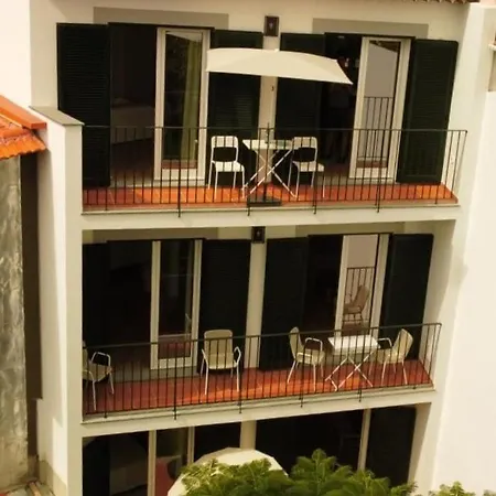 Alamos Charming - View Apartment Funchal (Madeira)