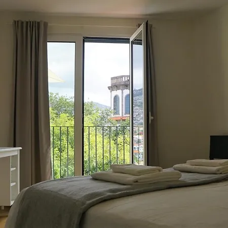 Alamos Charming - View