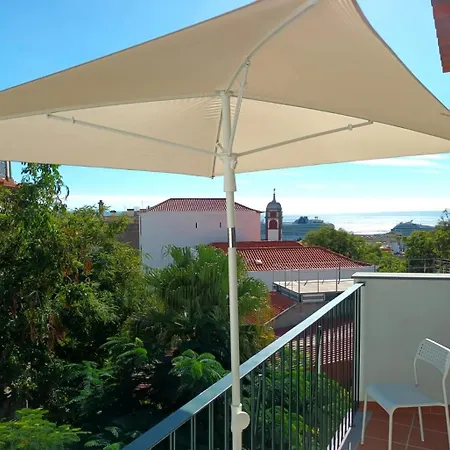 Alamos Charming - View *