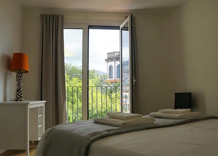 Alamos Charming - View