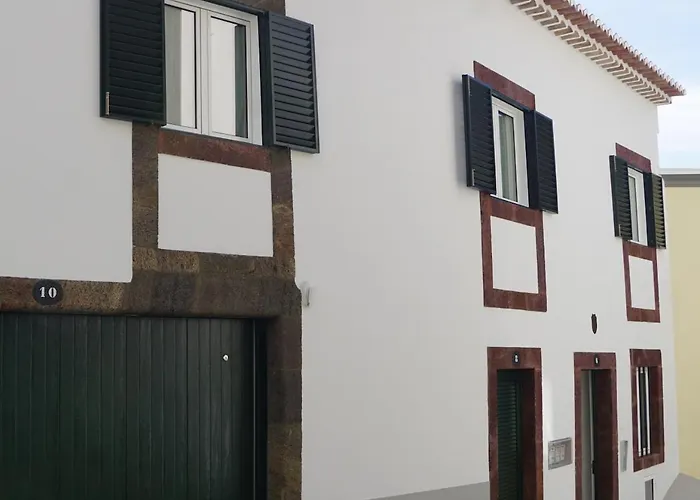 Alamos Charming - View *